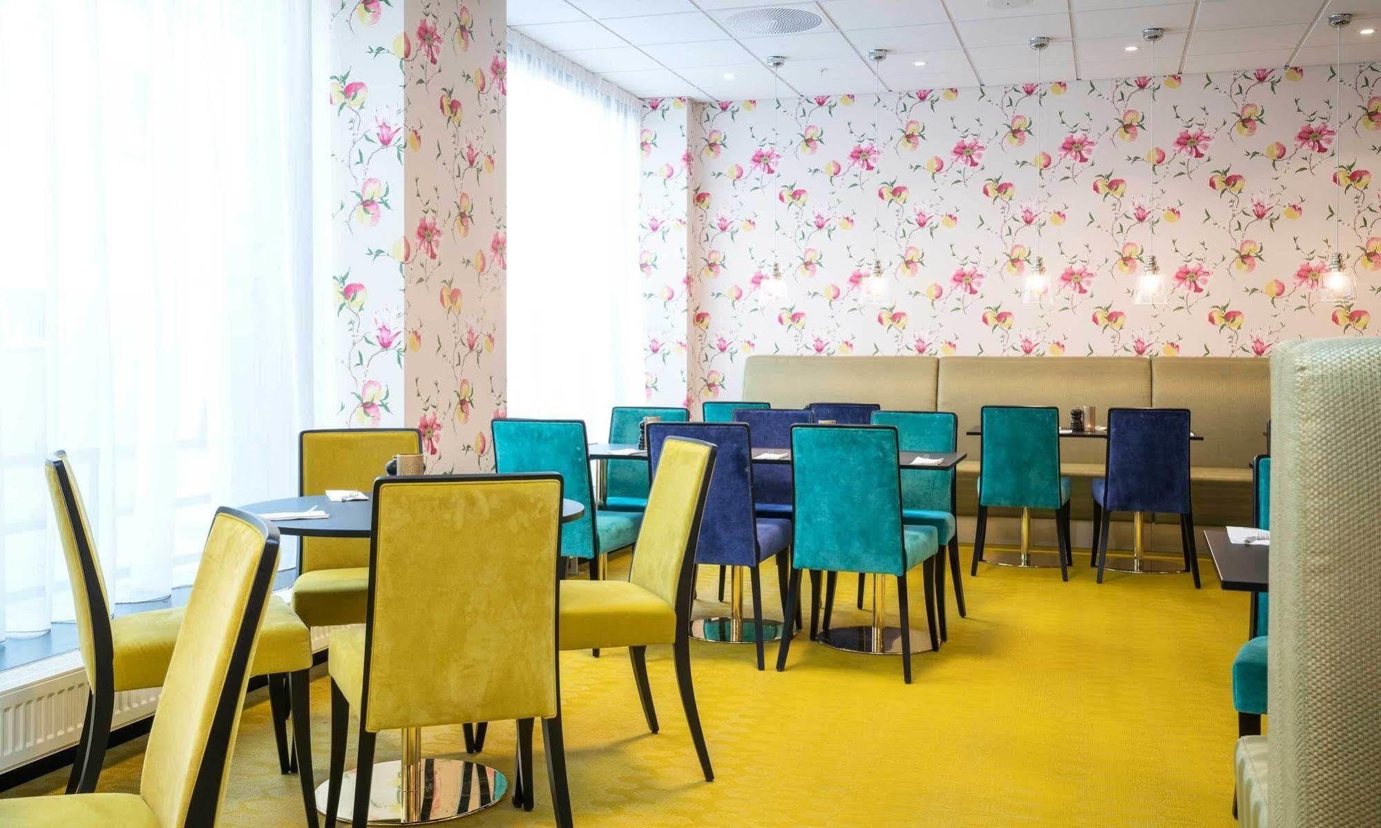 Thon Hotel Spectrum Oslo Buitenkant foto